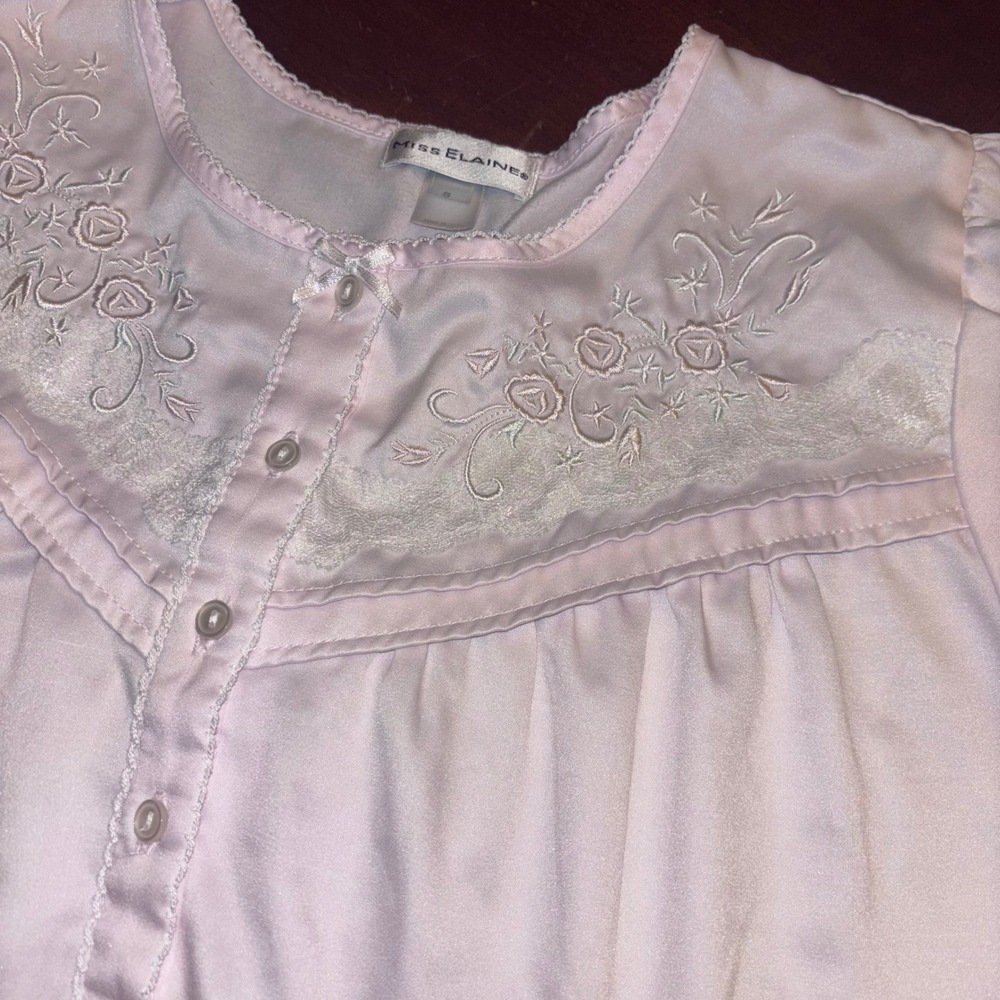 Vtg Miss Elaine Size S‎ Brushed Back Satin Embroidered L Sleeve Nightgown Pink